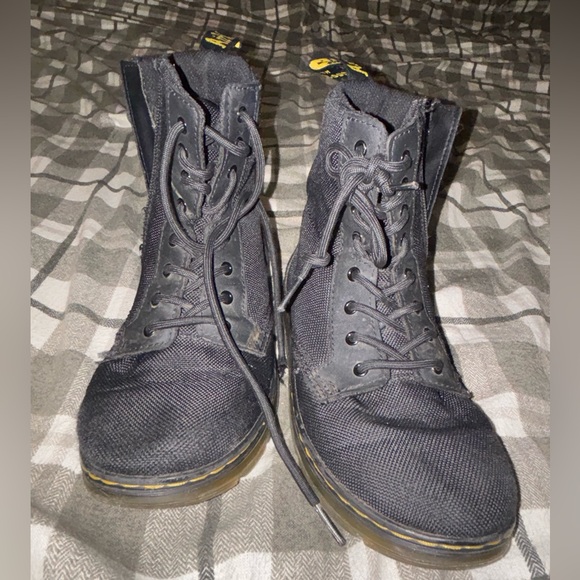 Doc marten combat boots. Women’s size 5. New without tags. - Picture 3 of 9